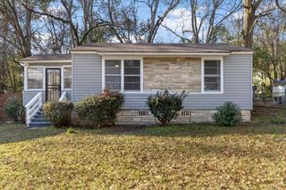 1613 Hernando Drive, Tallahassee, FL 32304