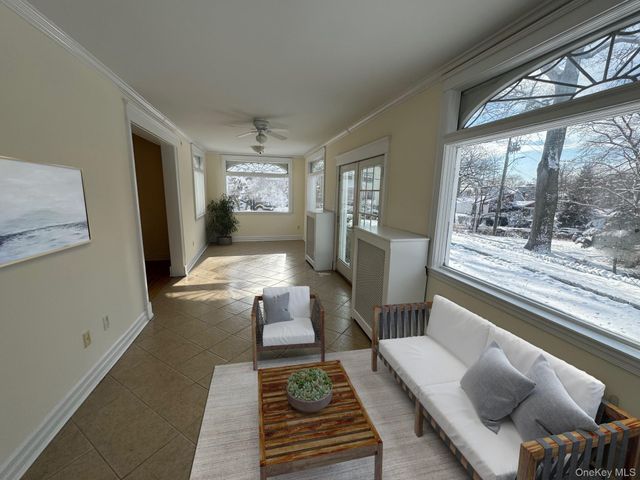 19 Lanark Road, Yonkers, NY 10705