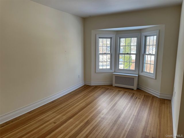 19 Lanark Road, Yonkers, NY 10705