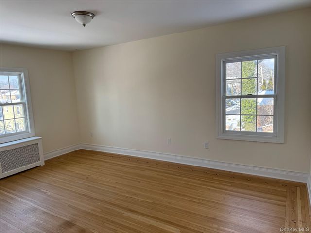 19 Lanark Road, Yonkers, NY 10705