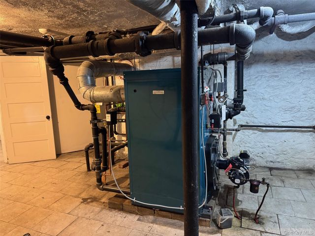 19 Lanark Road, Yonkers, NY 10705