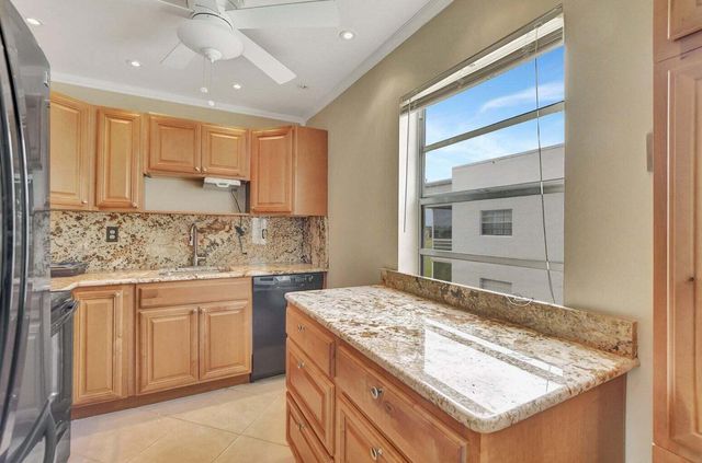 187 Normandy D, Delray Beach, FL 33484