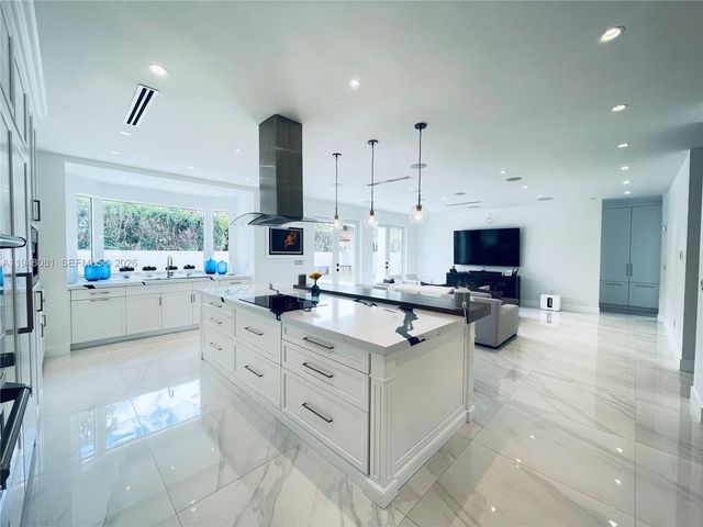 7233 SW 122nd Pl, Miami, FL 33183