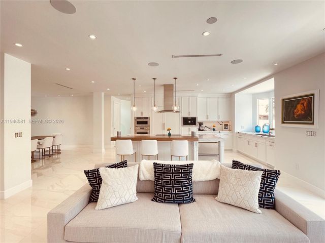 7233 SW 122nd Pl, Miami, FL 33183