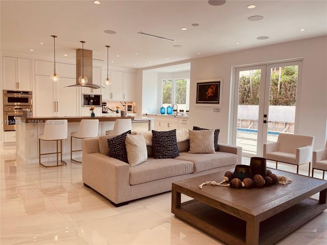 7233 SW 122nd Pl, Miami, FL 33183