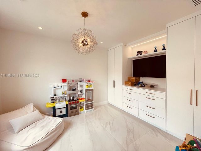 7233 SW 122nd Pl, Miami, FL 33183