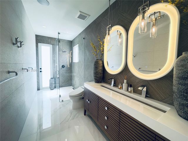 7233 SW 122nd Pl, Miami, FL 33183