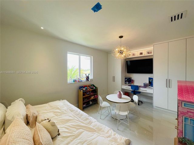 7233 SW 122nd Pl, Miami, FL 33183