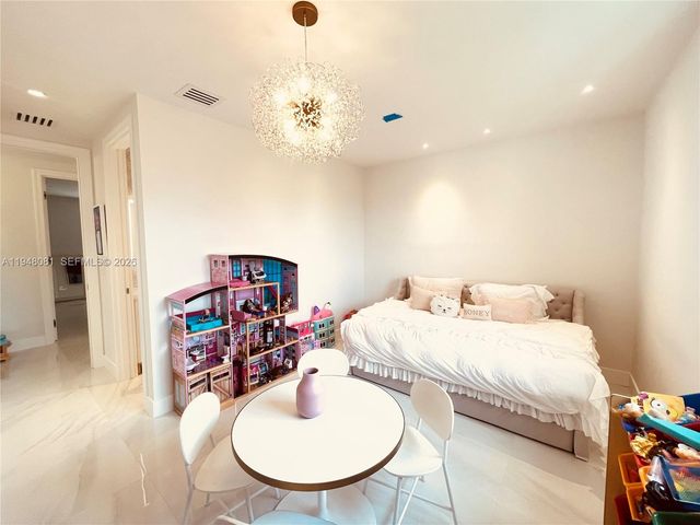 7233 SW 122nd Pl, Miami, FL 33183