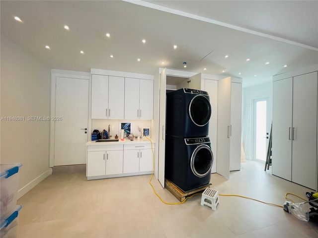 7233 SW 122nd Pl, Miami, FL 33183