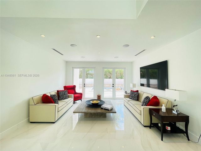 7233 SW 122nd Pl, Miami, FL 33183