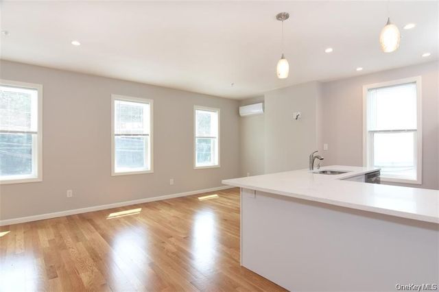 401 Ashford Avenue, Dobbs Ferry, NY 10522