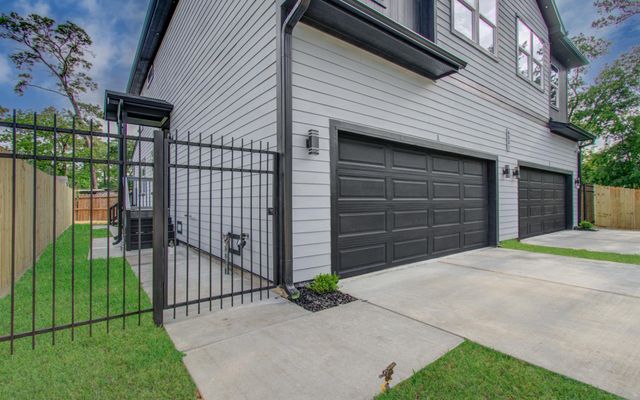 6531 Rosemary Lane A, Houston, TX 77016
