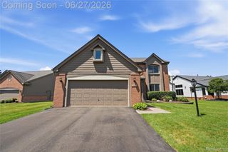 17223 Lake View Circle, Northville Township, MI 48168