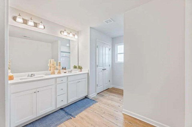 5165 Sidney Square Drive, Flowery Branch, GA 30542