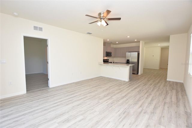 8383 MADRID STREET, Lakeland, FL 33810