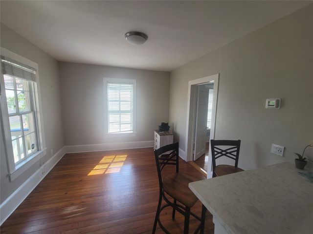 1006 Sealy Street, Galveston, TX 77550