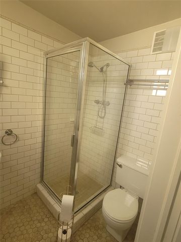 1006 Sealy Street, Galveston, TX 77550