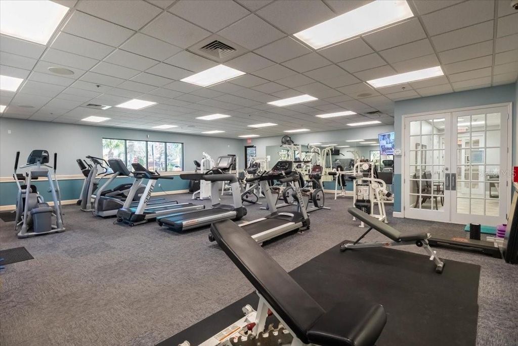 Image 62 of property listing at 923 FAIRWAYCOVE LANE 103, Bradenton, FL 34212