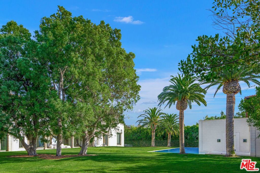 133 S Mapleton Drive, Los Angeles, CA 90024 — photo 2