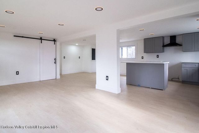 1732 Ulster Heights Road, Ellenville, NY 12428