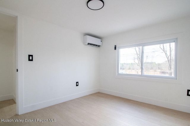 1732 Ulster Heights Road, Ellenville, NY 12428