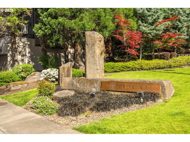 10209 Nw VILLAGE HEIGHTS Dr, Portland, OR 97229