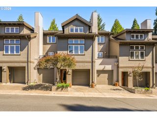 10209 Nw VILLAGE HEIGHTS Dr, Portland, OR 97229