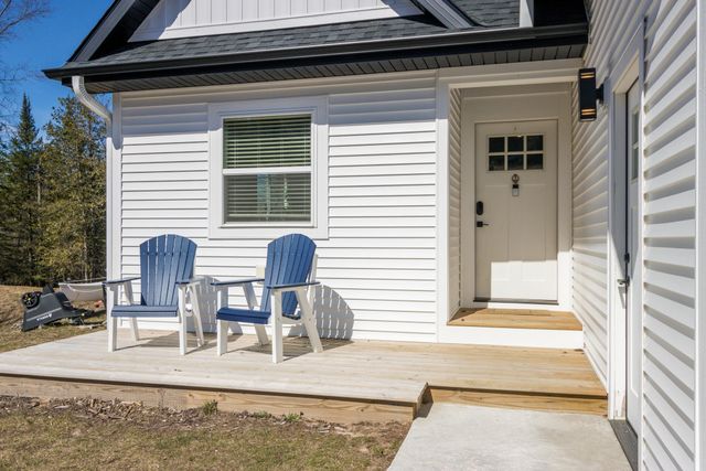 9276 S Flaska Drive, Solon Twp, MI 49621