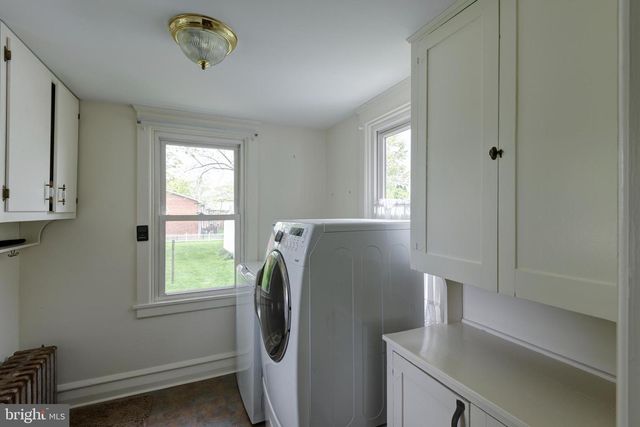 220 S 5TH ST, Oxford, PA 19363