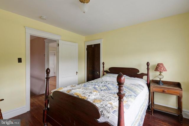 220 S 5TH ST, Oxford, PA 19363