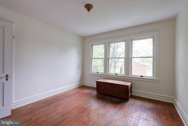 220 S 5TH ST, Oxford, PA 19363
