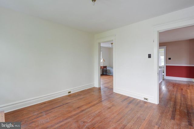 220 S 5TH ST, Oxford, PA 19363