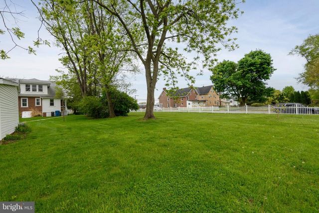 220 S 5TH ST, Oxford, PA 19363
