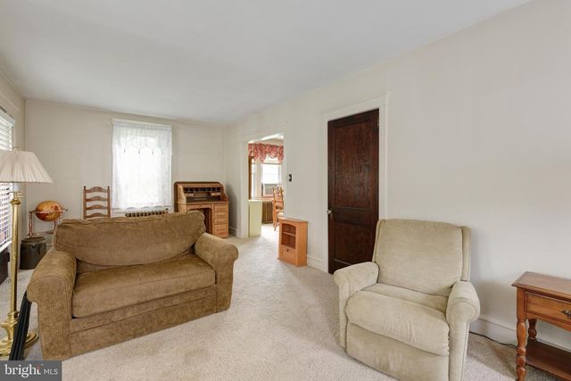 220 S 5TH ST, Oxford, PA 19363