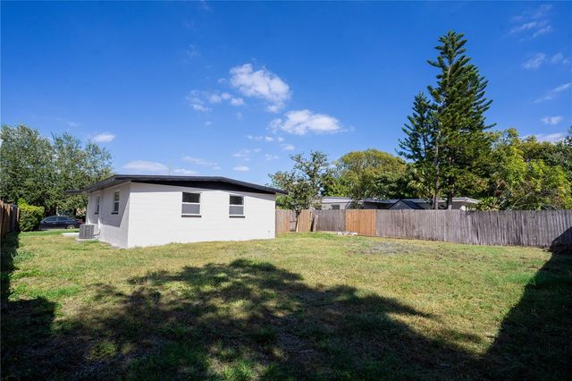 4110 W OLIVE STREET, Tampa, FL 33616