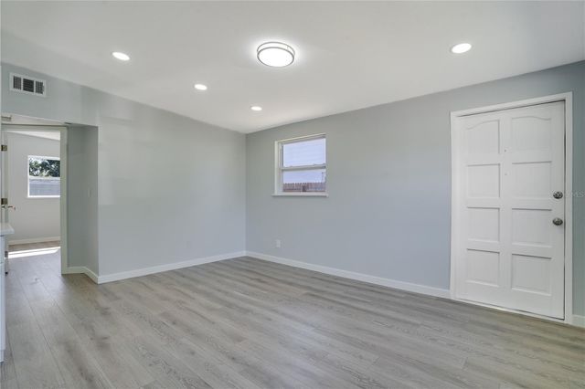 4110 W OLIVE STREET, Tampa, FL 33616