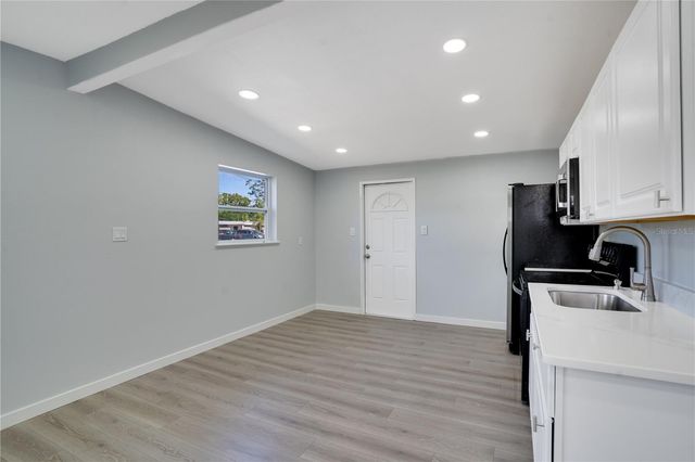 4110 W OLIVE STREET, Tampa, FL 33616