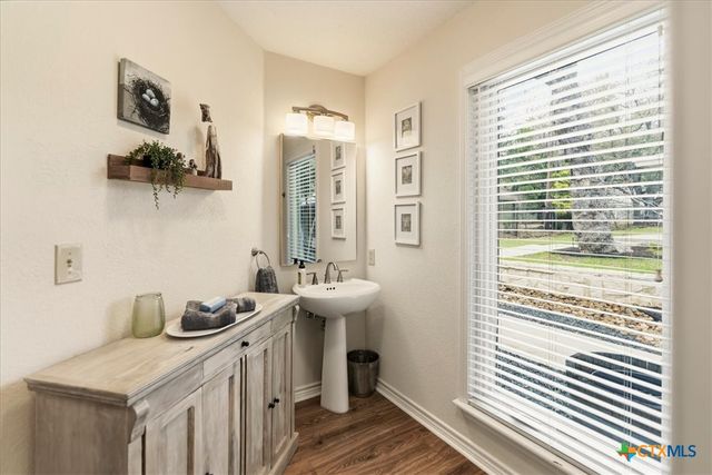 2400 Flite Acres Road, Wimberley, TX 78676