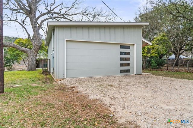 2400 Flite Acres Road, Wimberley, TX 78676