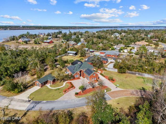 4409 Deer Point Cove Lane, Panama City, FL 32404