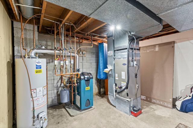 901 Cheri Lane, Mendota Heights, MN 55120