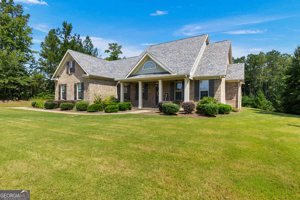 111 River Forest Drive, Forsyth, GA 31029