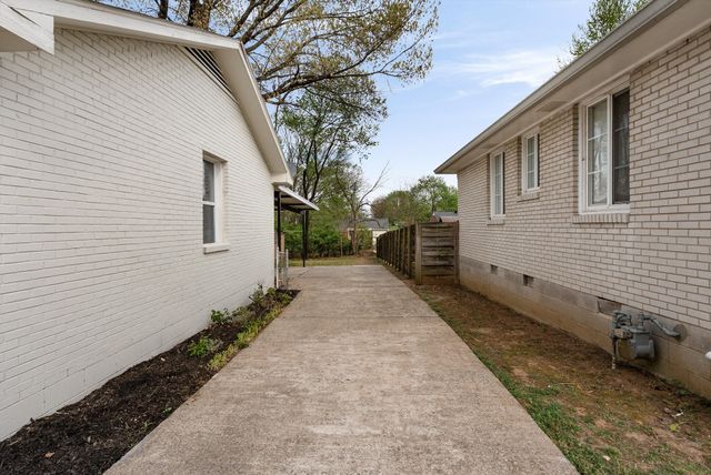 3614 Floral Dr, Nashville, TN 37211