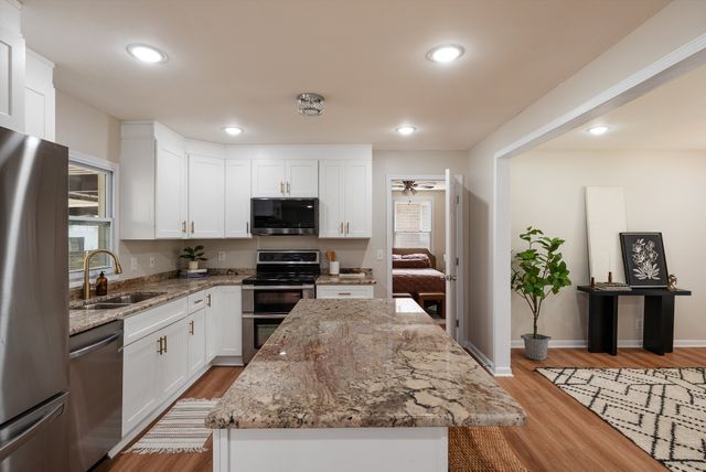 3614 Floral Dr, Nashville, TN 37211