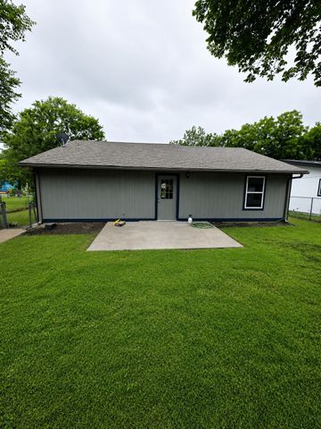 106 N 4th Street, Crandall, TX 75114