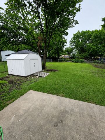 106 N 4th Street, Crandall, TX 75114