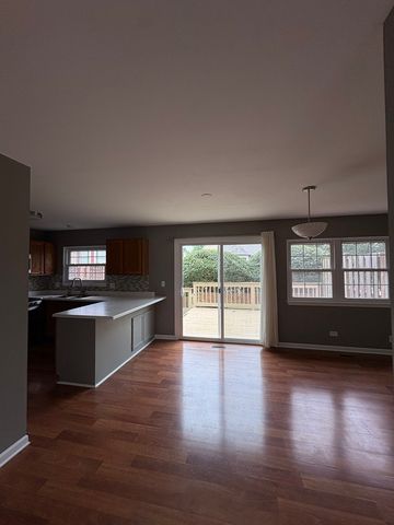503 Ascot Lane, Streamwood, IL 60107