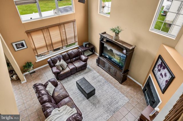 9 PADDOCK RD, Marlton, NJ 08053