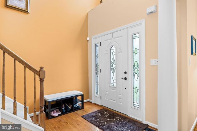 9 PADDOCK RD, Marlton, NJ 08053